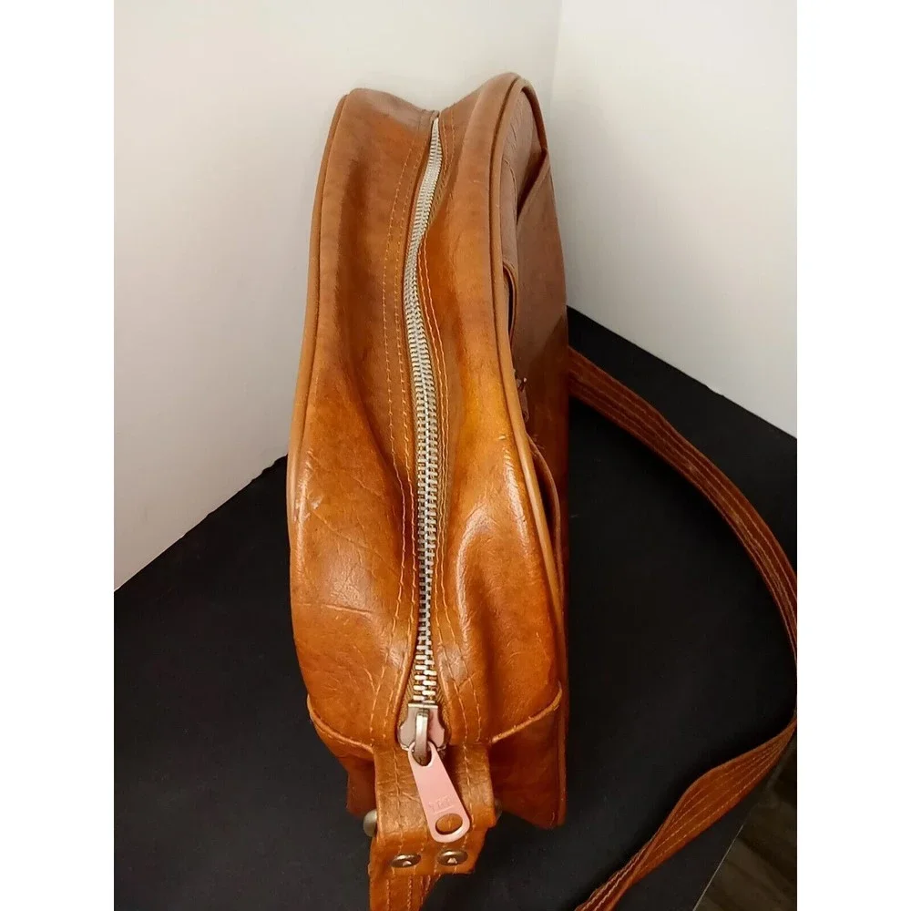 VTG Seward Luggage Brown Leather shoulder bag made In U.S.A